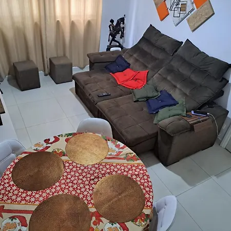 Apto em Enseada, 200 metros praia - 2 quartos com ar condicionado - 6 hospedes-2